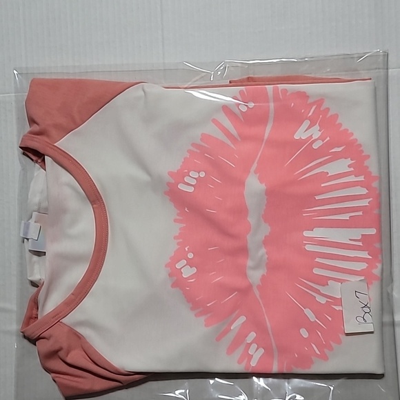 LuLaRoes Randy, 3/4 Sleeves Pink/Peachy Blouse Soft, Size Large - Picture 9 of 9